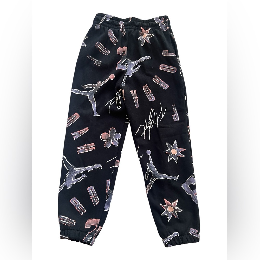 Jordan 23 Girl Small 8-10 Black Flight Jumpman All-Over Print Fleece Joggers New - Picture 5 of 7